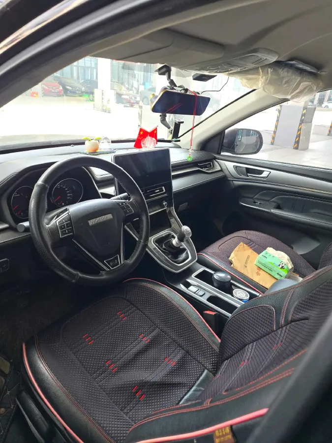 2021 Haval M6 1.5T 150HP L4 6MT,autocango,china used car exporter,china ev exporter,chinese used car exporter,chinese used ev exporter