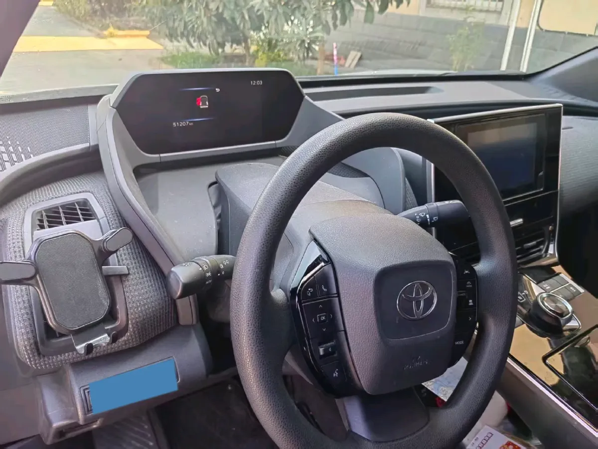 2022 Toyota bZ4X BEV 66.7KWH,autocango,china used car exporter,china ev exporter,chinese used car exporter,chinese used ev exporter