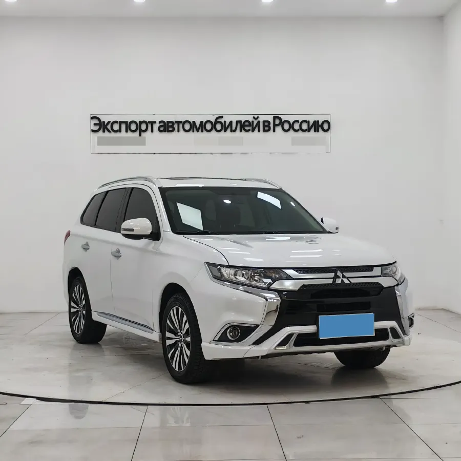 2021 Mitsubishi Outlander 2.0L 166HP L4 CVT,autocango,china used car exporter,china ev exporter,chinese used car exporter,chinese used ev exporter