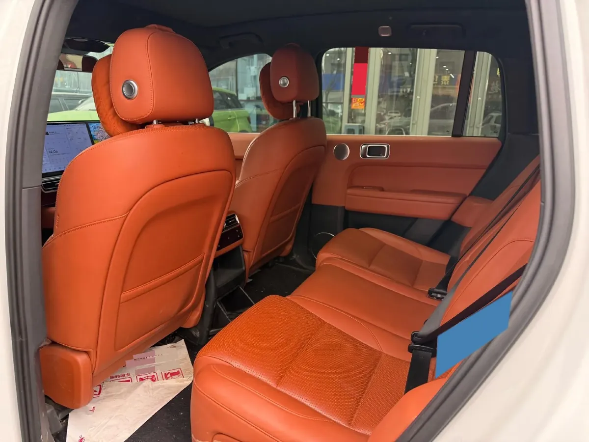 2024 Li L6 Range Extended 154HP L4 REEV 36.8KWH,autocango,china used car exporter,china ev exporter,chinese used car exporter,chinese used ev exporter