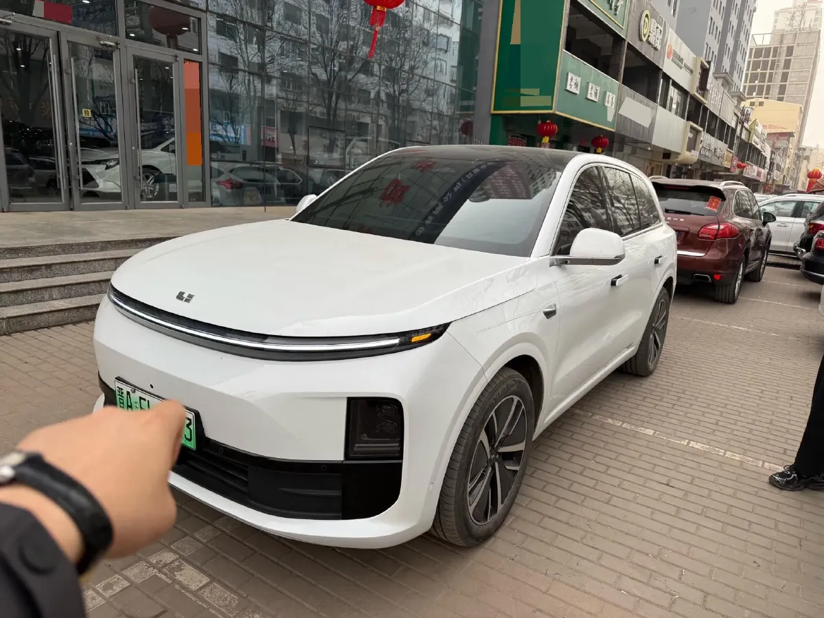2024 Li L6 Range Extended 154HP L4 REEV 36.8KWH,autocango,china used car exporter,china ev exporter,chinese used car exporter,chinese used ev exporter