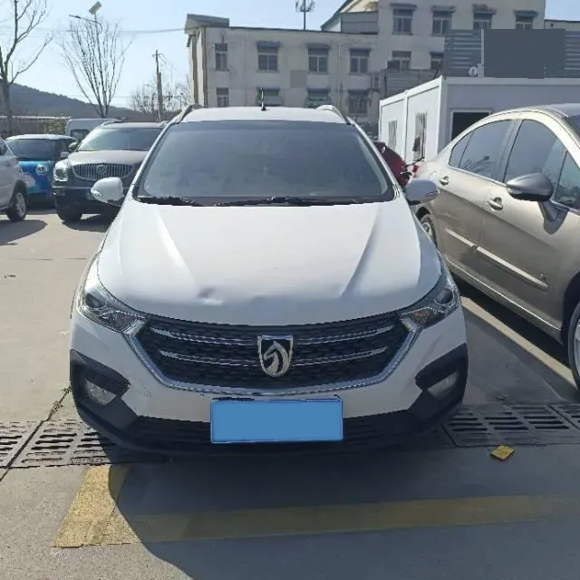 2018 BaoJun 360 1.5L 112HP L4 6MT,autocango,china used car exporter,china ev exporter,chinese used car exporter,chinese used ev exporter
