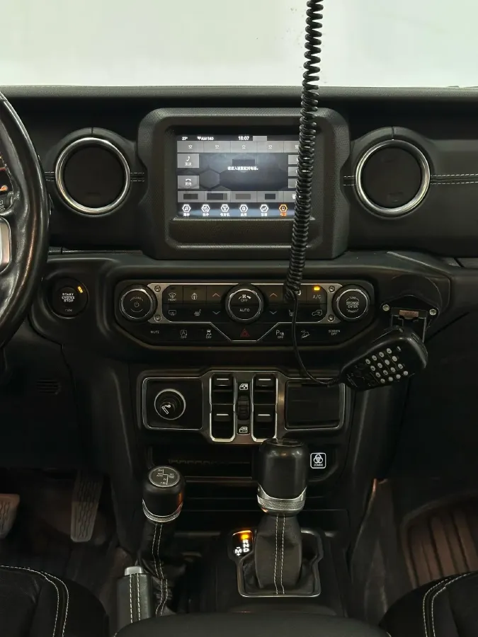 2019 Jeep Wrangler 2.0T 266HP L4 8AT,autocango,china used car exporter,china ev exporter,chinese used car exporter,chinese used ev exporter