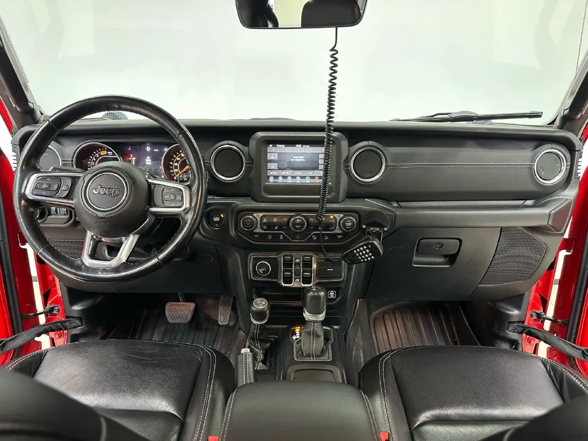 2019 Jeep Wrangler 2.0T 266HP L4 8AT,autocango,china used car exporter,china ev exporter,chinese used car exporter,chinese used ev exporter