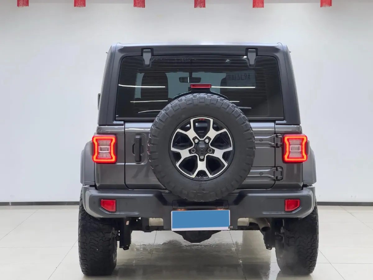 2021 Jeep Wrangler 2.0T 266HP L4 8AT,autocango,china used car exporter,china ev exporter,chinese used car exporter,chinese used ev exporter