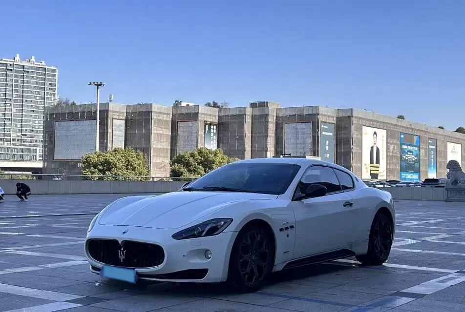 2007 Maserati GranTurismo 4.2L 405HP V8 6AT,autocango,china used car exporter,china ev exporter,chinese used car exporter,chinese used ev exporter