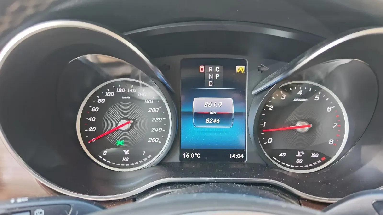 2021 Mercedes-Benz V Class 2.0T 211HP L4 9AT,autocango,china used car exporter,china ev exporter,chinese used car exporter,chinese used ev exporter