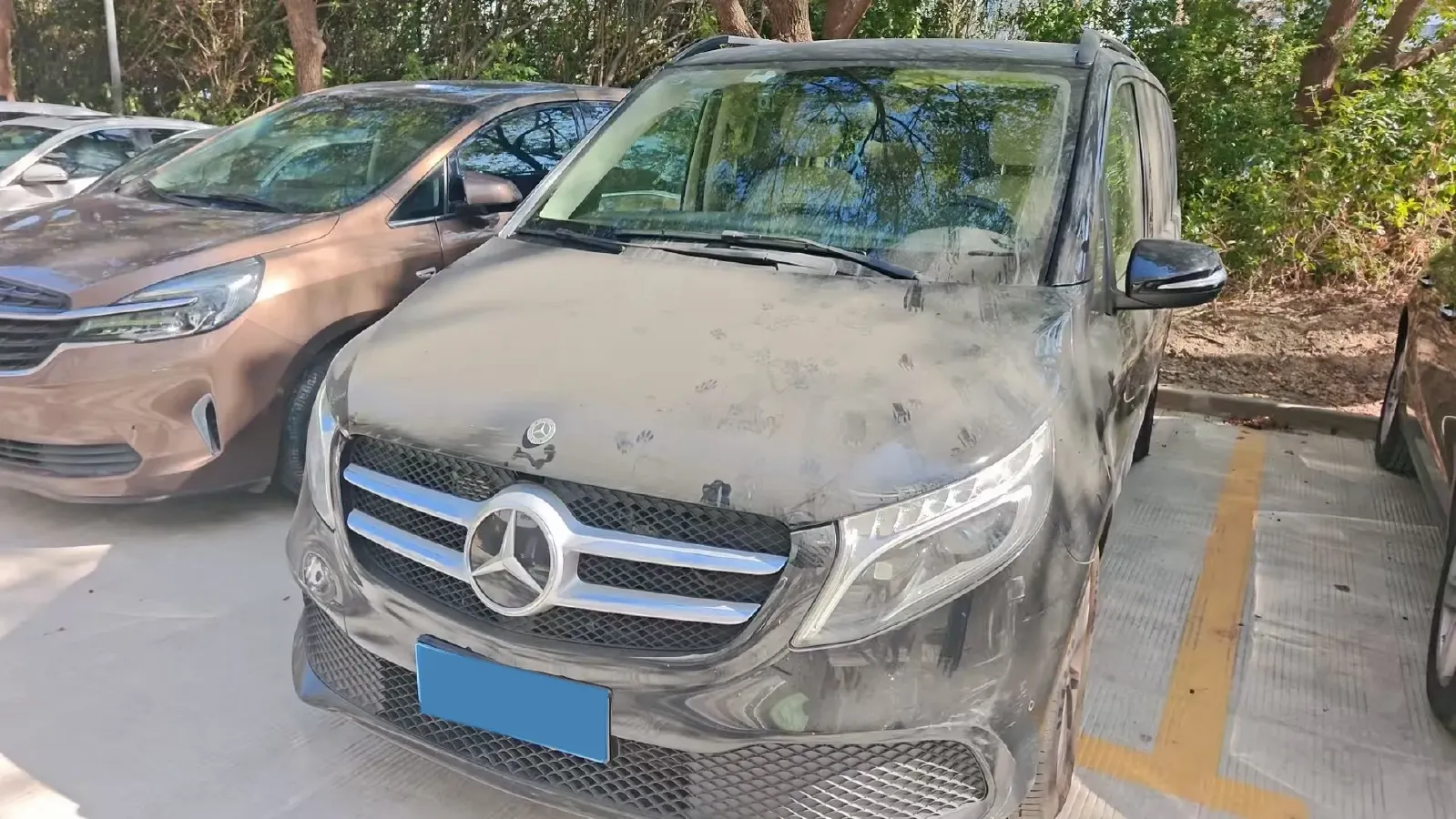 2021 Mercedes-Benz V Class 2.0T 211HP L4 9AT,autocango,china used car exporter,china ev exporter,chinese used car exporter,chinese used ev exporter