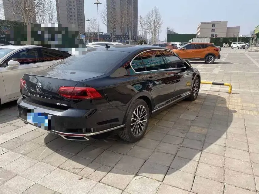 2020 Volkswagen Magotan 2.0T 186HP L4 7DCT,autocango,china used car exporter,china ev exporter,chinese used car exporter,chinese used ev exporter