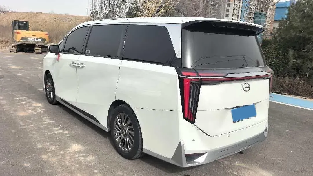 2023 GAC Trumpchi M8 2.0T 252HP L4 8AT,autocango,china used car exporter,china ev exporter,chinese used car exporter,chinese used ev exporter