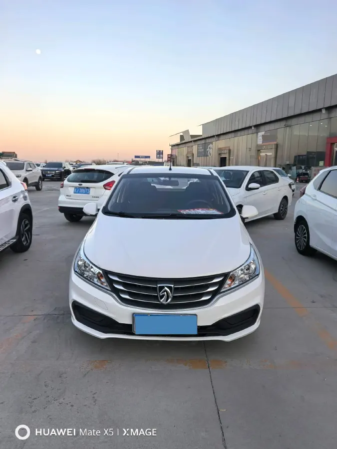 2020 BaoJun 310 1.2L 80HP L4 5MT,autocango,china used car exporter,china ev exporter,chinese used car exporter,chinese used ev exporter