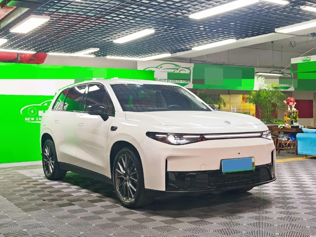2024 Leapmotor C10 1.5L 95HP L4 REEV 28.4KWH,autocango,china used car exporter,china ev exporter,chinese used car exporter,chinese used ev exporter