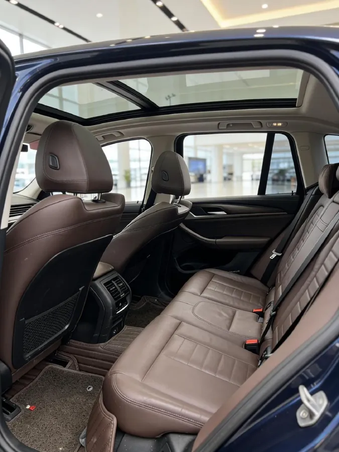 2021 BMW X3 2.0T 224HP L4 8AT,autocango,china used car exporter,china ev exporter,chinese used car exporter,chinese used ev exporter