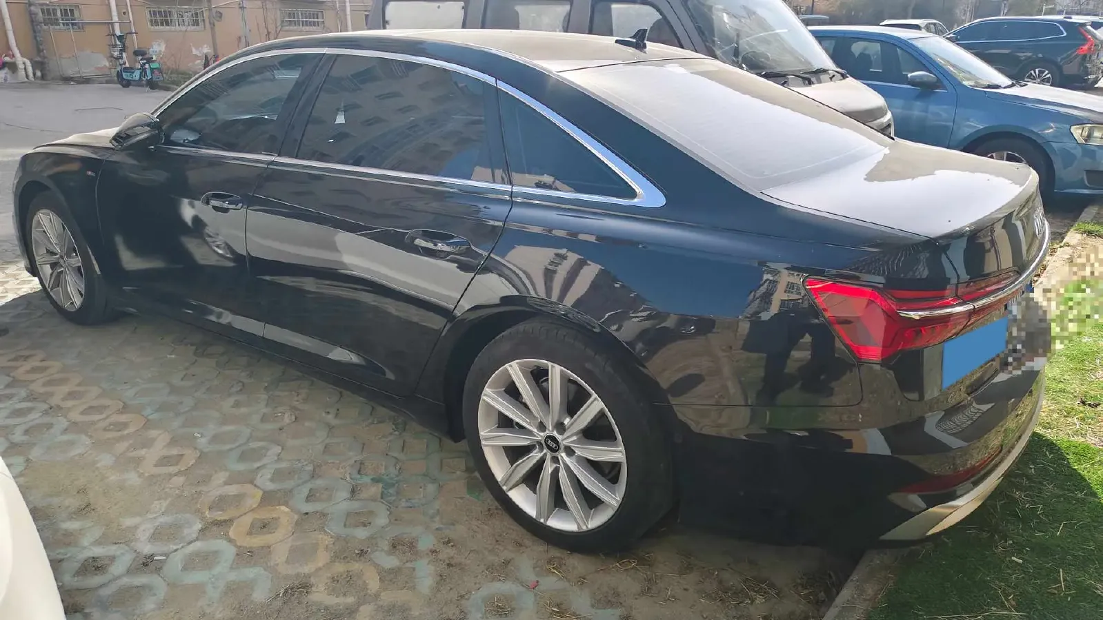2023 Audi A6L 2.0T 245HP L4 7DCT,autocango,china used car exporter,china ev exporter,chinese used car exporter,chinese used ev exporter