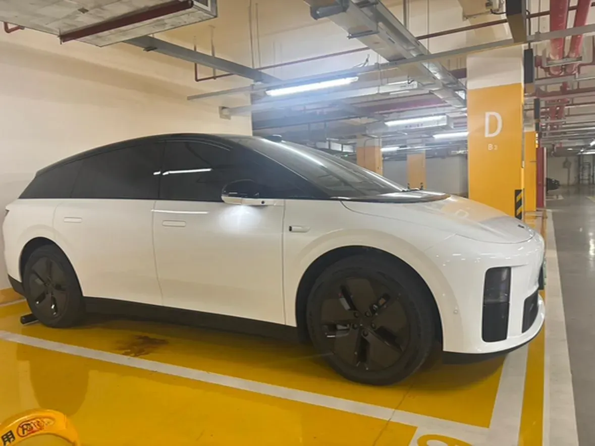 2025 Li i6 BEV,autocango,china used car exporter,china ev exporter,chinese used car exporter,chinese used ev exporter