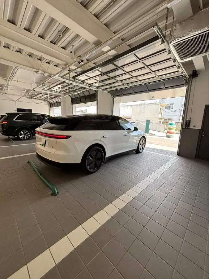 2025 Li i6 BEV,autocango,china used car exporter,china ev exporter,chinese used car exporter,chinese used ev exporter