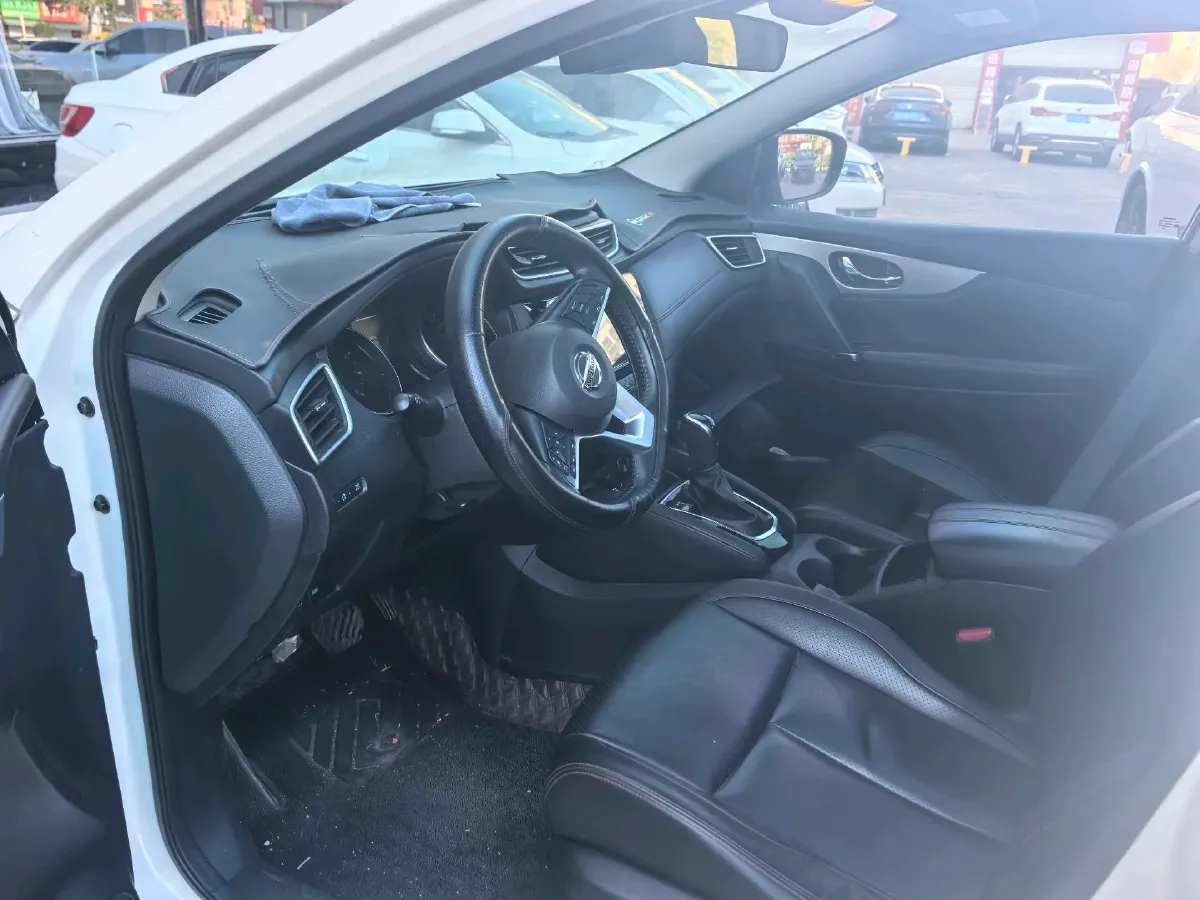 2021 Nissan Qashqai 2.0L 151HP L4 CVT,autocango,china used car exporter,china ev exporter,chinese used car exporter,chinese used ev exporter
