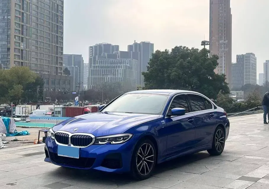 2021 BMW 3 Series 2.0T 184HP L4 8AT,autocango,china used car exporter,china ev exporter,chinese used car exporter,chinese used ev exporter