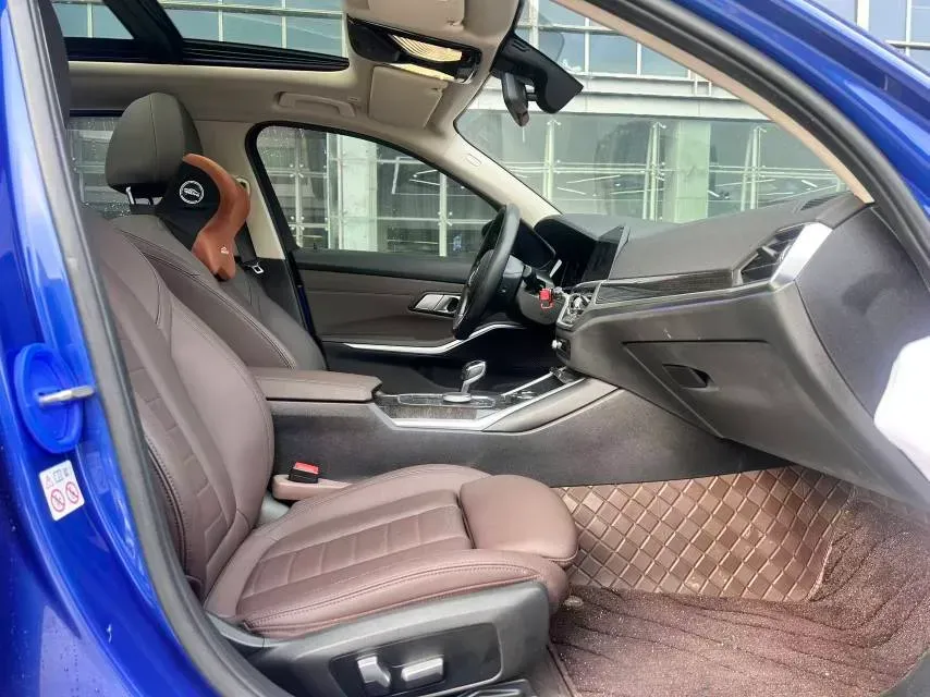 2021 BMW 3 Series 2.0T 184HP L4 8AT,autocango,china used car exporter,china ev exporter,chinese used car exporter,chinese used ev exporter