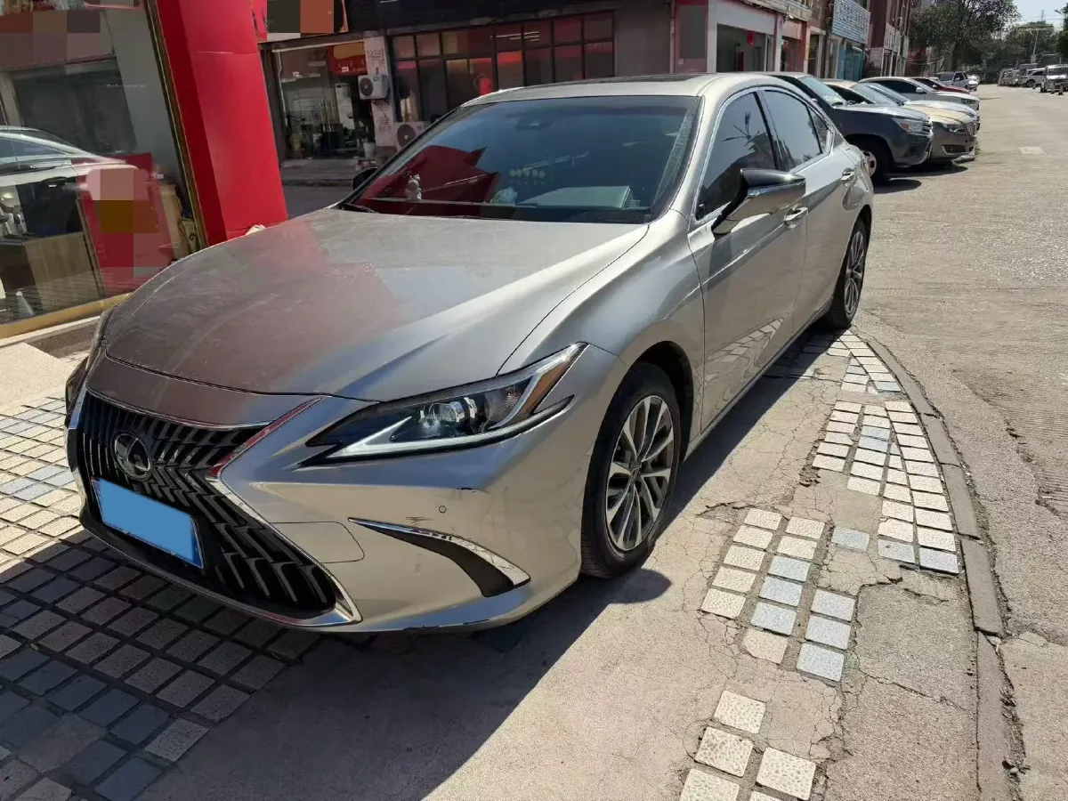 2021 Lexus ES 2.0L 173HP L4 CVT,autocango,china used car exporter,china ev exporter,chinese used car exporter,chinese used ev exporter