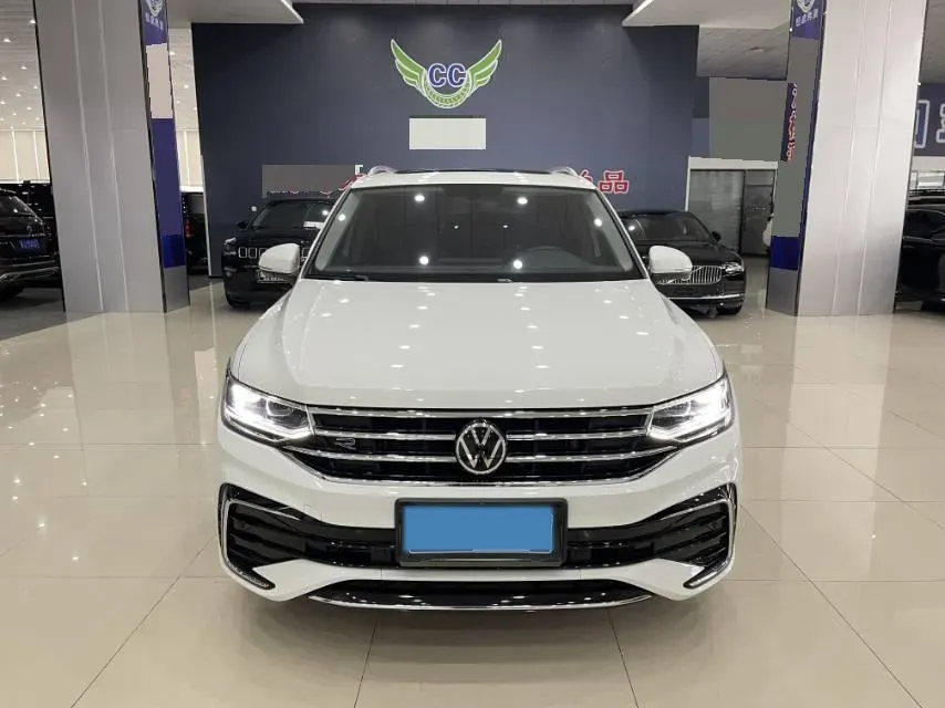 2024 Volkswagen Tiguan L 2.0T 186HP L4 7DCT,autocango,china used car exporter,china ev exporter,chinese used car exporter,chinese used ev exporter