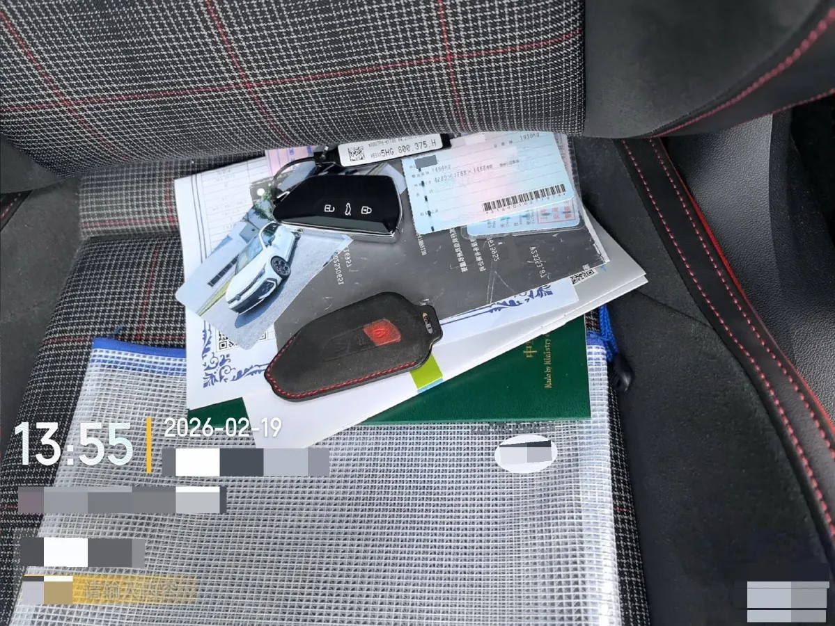 2025 Volkswagen GolfGTI 2.0T 220HP L4 7DCT,autocango,china used car exporter,china ev exporter,chinese used car exporter,chinese used ev exporter