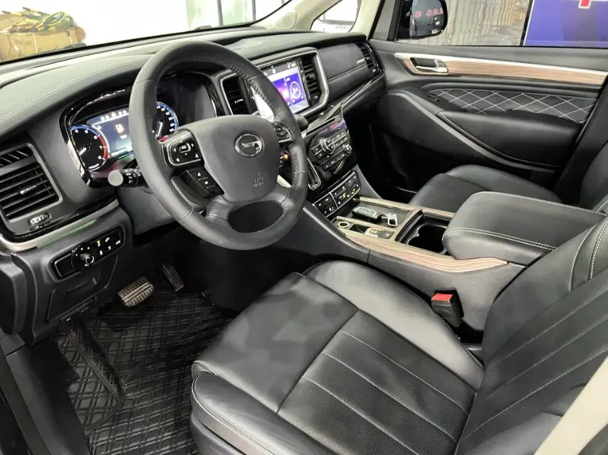 2020 GAC Trumpchi M8 2.0T 252HP L4 8AT,autocango,china used car exporter,china ev exporter,chinese used car exporter,chinese used ev exporter