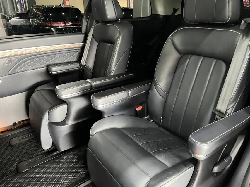 2020 GAC Trumpchi M8 2.0T 252HP L4 8AT,autocango,china used car exporter,china ev exporter,chinese used car exporter,chinese used ev exporter