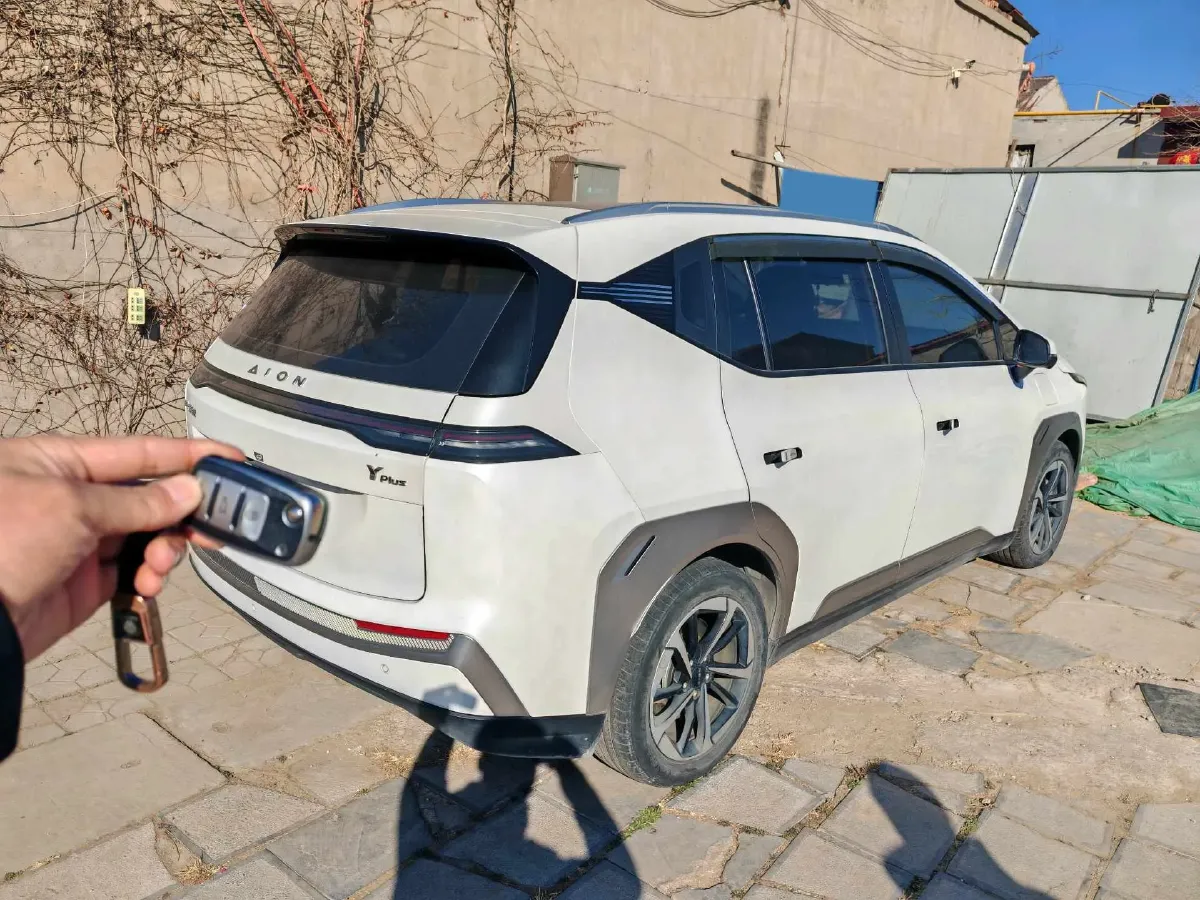 2022 Geely Okavango 1.8T 184HP L4 7DCT,autocango,china used car exporter,china ev exporter,chinese used car exporter,chinese used ev exporter