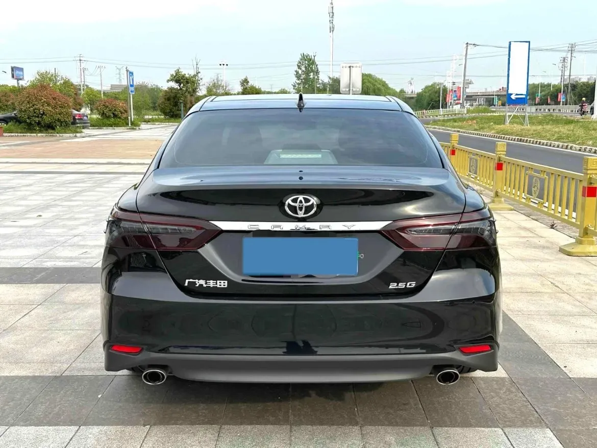 2023 Toyota Camry 2.5L 207HP L4 8AT,autocango,china used car exporter,china ev exporter,chinese used car exporter,chinese used ev exporter