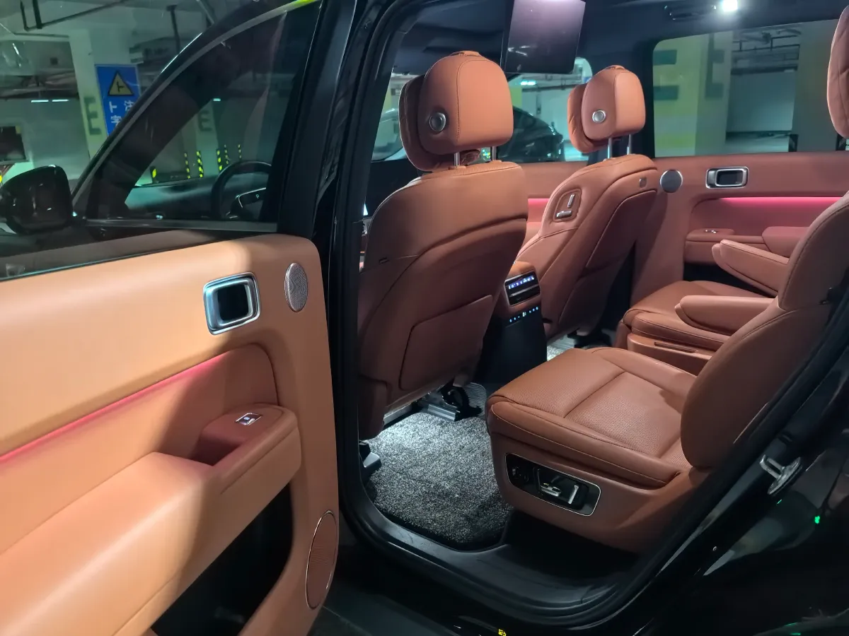 2022 Li L9 Range Extended 154HP REEV 42.6KWH,autocango,china used car exporter,china ev exporter,chinese used car exporter,chinese used ev exporter