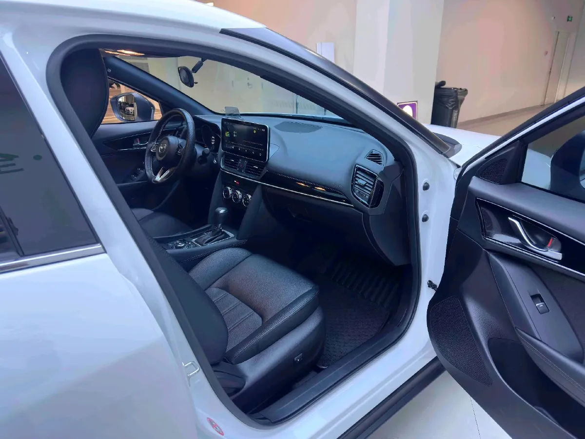 2021 Mazda CX-4 2.0L 158HP L4 6AT,autocango,china used car exporter,china ev exporter,chinese used car exporter,chinese used ev exporter