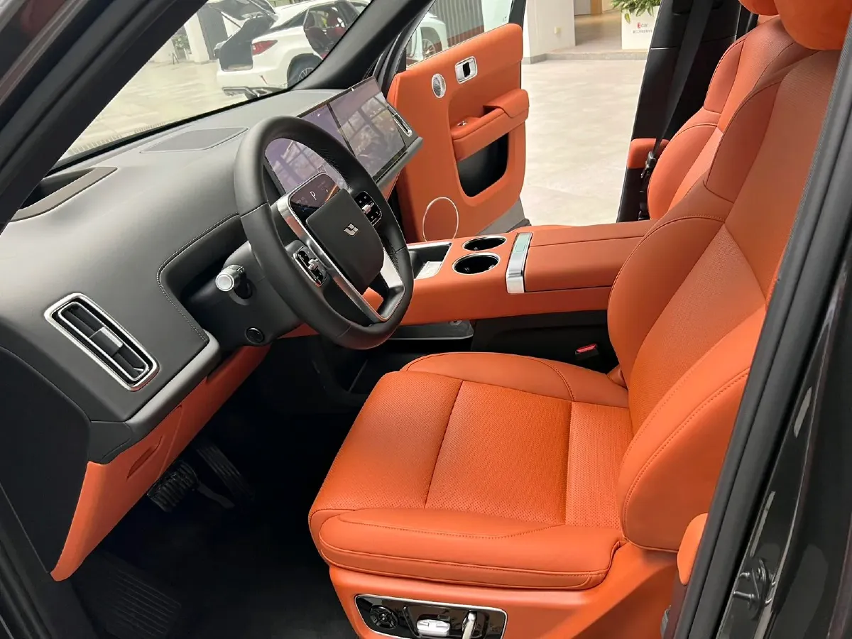 2025 Li L8 Range Extended 154HP REEV,autocango,china used car exporter,china ev exporter,chinese used car exporter,chinese used ev exporter