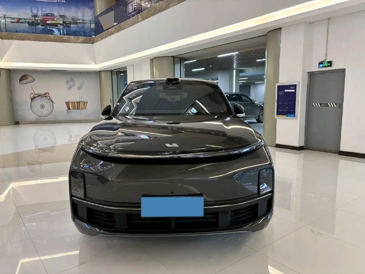 2025 Li L8 Range Extended 154HP REEV,autocango,china used car exporter,china ev exporter,chinese used car exporter,chinese used ev exporter