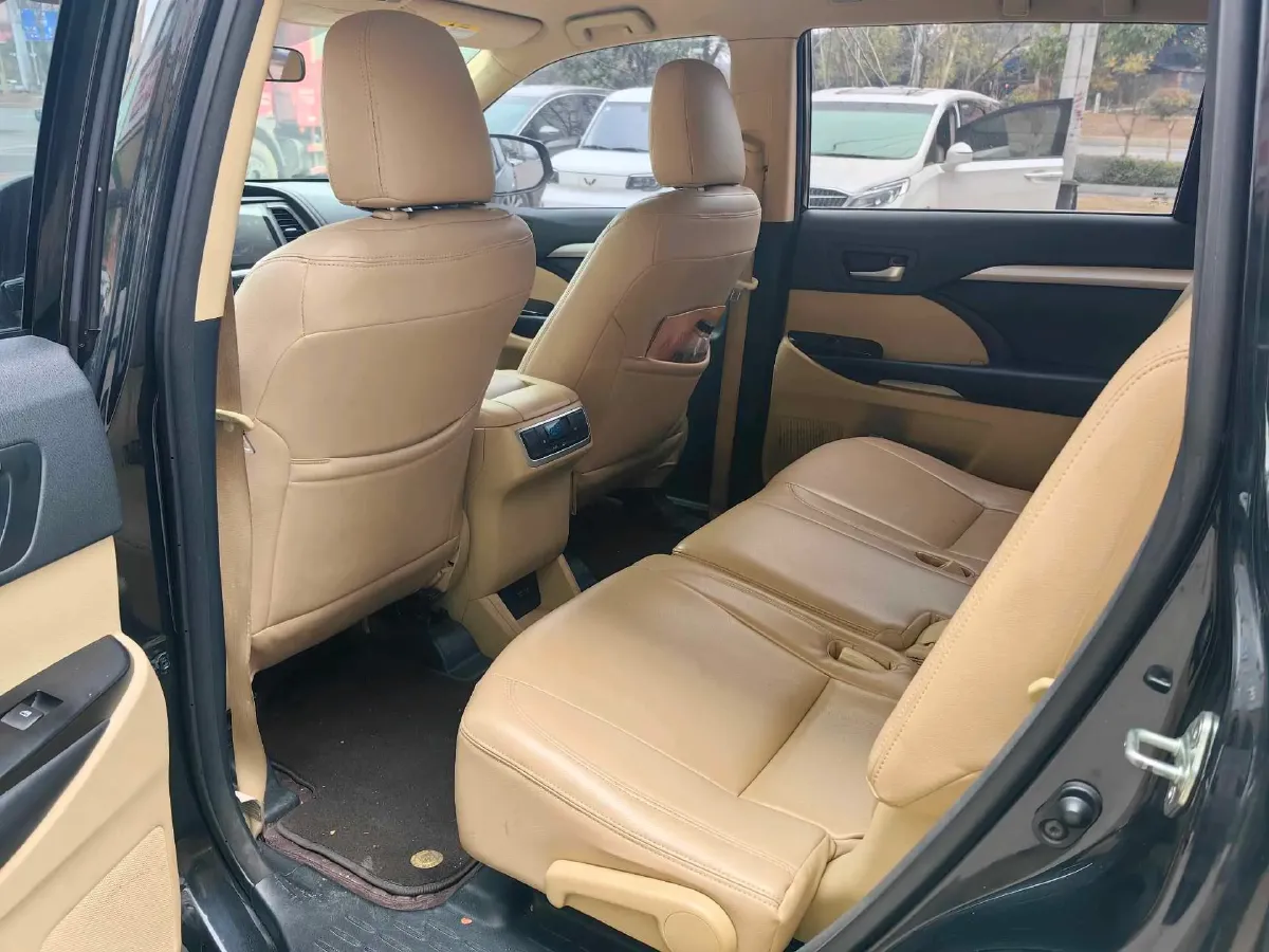 2018 Toyota Highlander 2.0T 220HP L4 6AT,autocango,china used car exporter,china ev exporter,chinese used car exporter,chinese used ev exporter