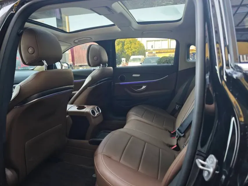 2020 Mercedes-Benz E Class 1.5T 184HP L4 9AT,autocango,china used car exporter,china ev exporter,chinese used car exporter,chinese used ev exporter