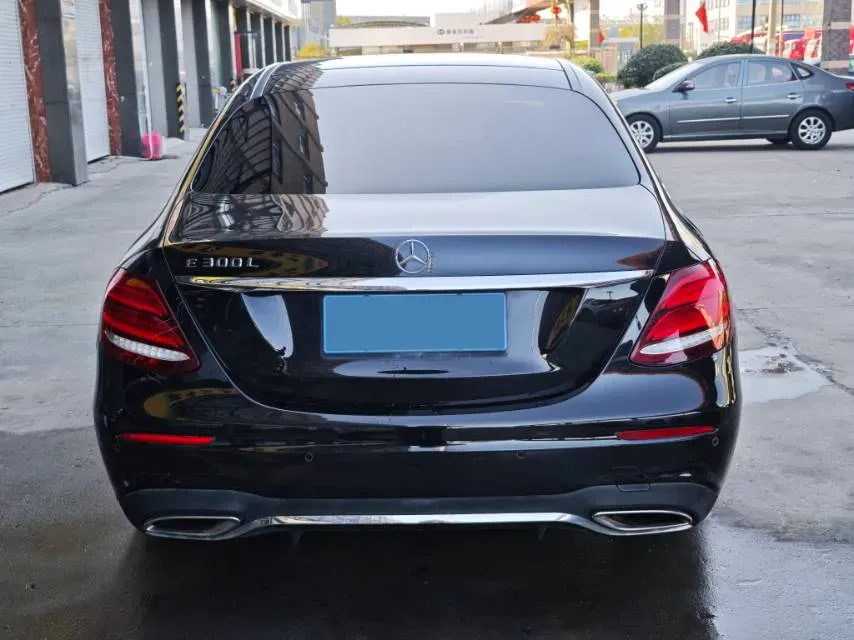 2020 Mercedes-Benz E Class 1.5T 184HP L4 9AT,autocango,china used car exporter,china ev exporter,chinese used car exporter,chinese used ev exporter