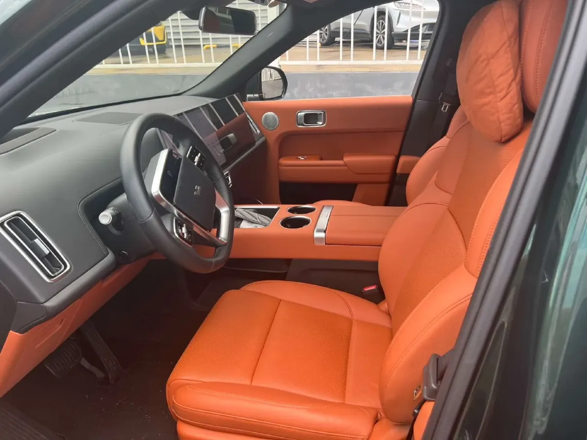 2025 Li L8 Range Extended 154HP REEV,autocango,china used car exporter,china ev exporter,chinese used car exporter,chinese used ev exporter