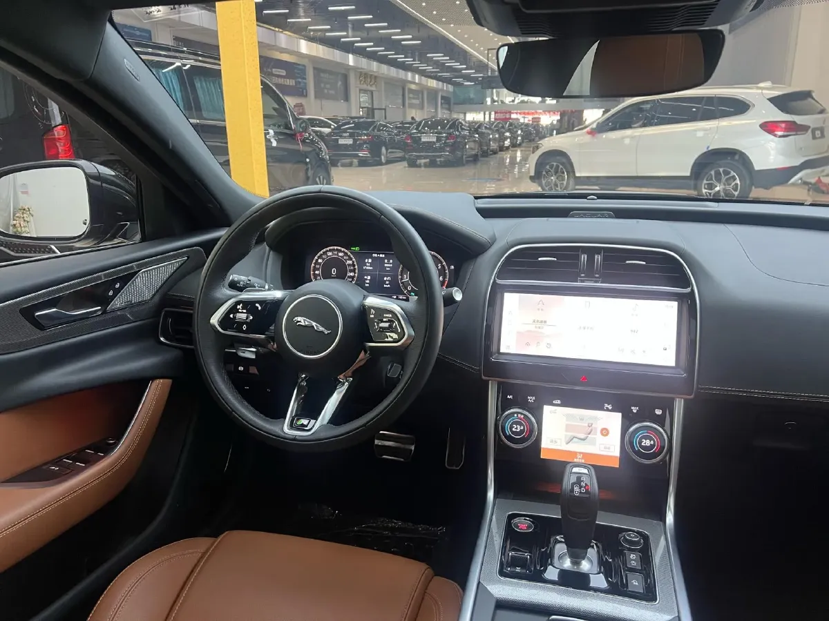 2024 Jaguar XEL 2.0T 250HP L4 8AT,autocango,china used car exporter,china ev exporter,chinese used car exporter,chinese used ev exporter