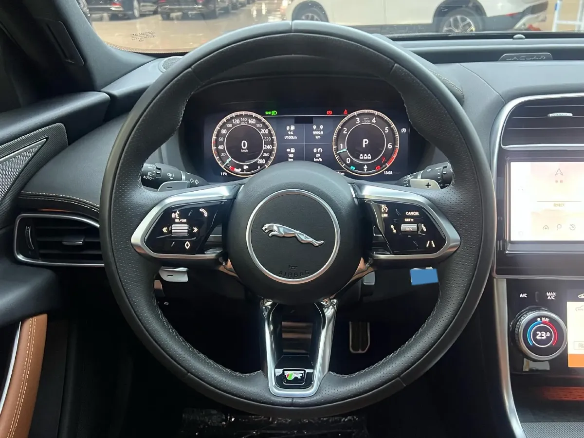 2024 Jaguar XEL 2.0T 250HP L4 8AT,autocango,china used car exporter,china ev exporter,chinese used car exporter,chinese used ev exporter