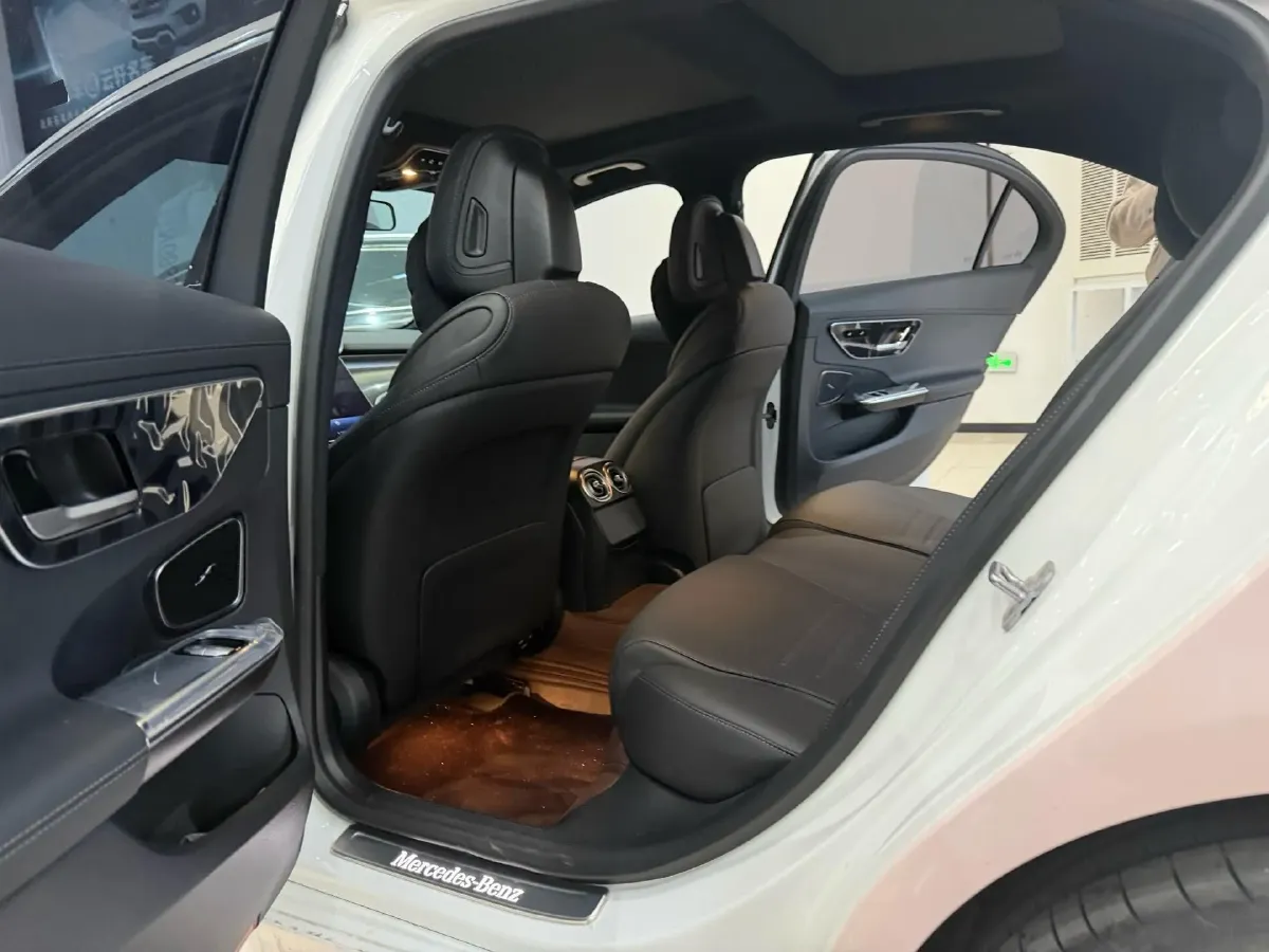 2024 Mercedes-Benz C Class 1.5T 204HP L4 9AT,autocango,china used car exporter,china ev exporter,chinese used car exporter,chinese used ev exporter