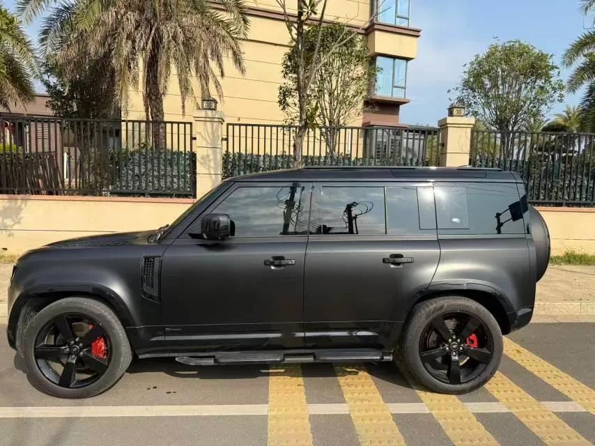 2024 Land Rover Defender 3.0T 400HP L6 8AT,autocango,china used car exporter,china ev exporter,chinese used car exporter,chinese used ev exporter