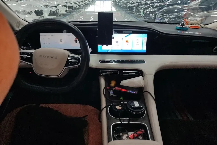 2023 Roewe D7 BEV 59.2KWH,autocango,china used car exporter,china ev exporter,chinese used car exporter,chinese used ev exporter