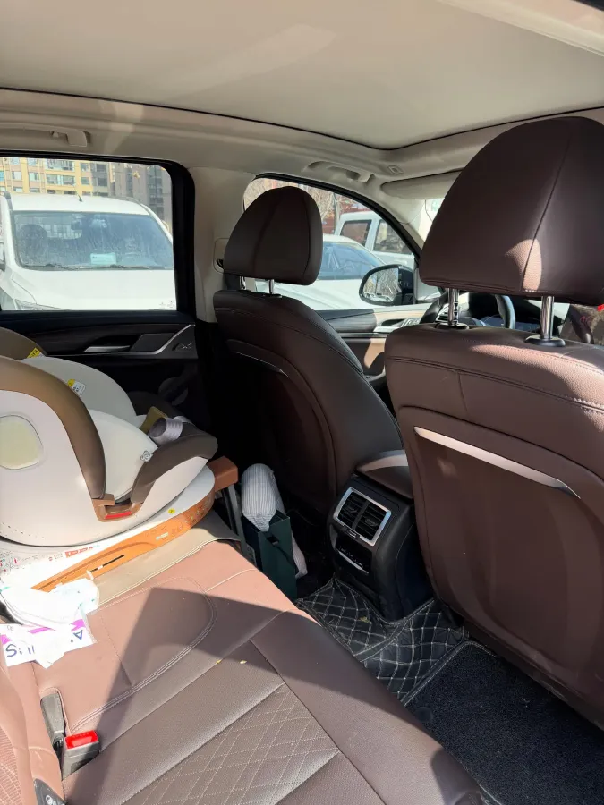 2022 BMW X3 2.0T 252HP L4 8AT,autocango,china used car exporter,china ev exporter,chinese used car exporter,chinese used ev exporter