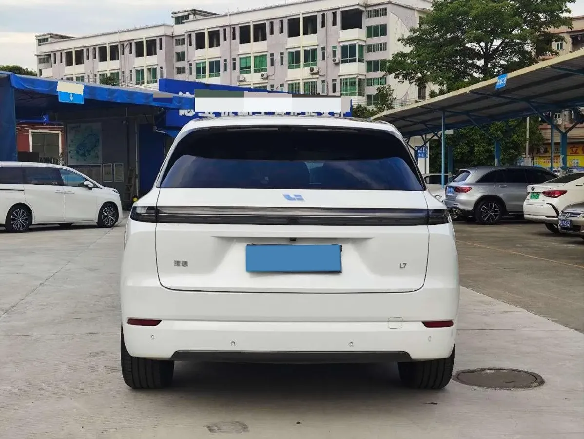 2025 Li L7 Range Extended 154HP REEV,autocango,china used car exporter,china ev exporter,chinese used car exporter,chinese used ev exporter
