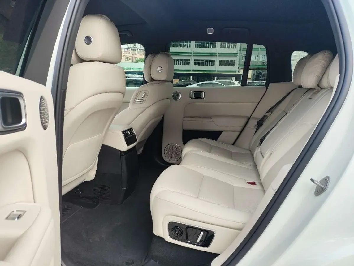 2025 Li L7 Range Extended 154HP REEV,autocango,china used car exporter,china ev exporter,chinese used car exporter,chinese used ev exporter