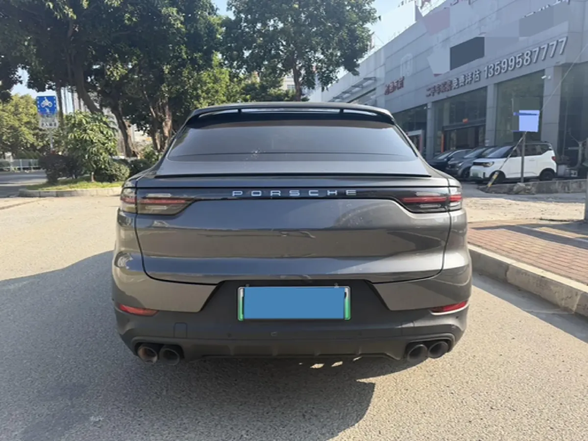 2022 Porsche Cayenne 2.0T 252HP L4 8AT PHEV 17.9KWH,autocango,china used car exporter,china ev exporter,chinese used car exporter,chinese used ev exporter