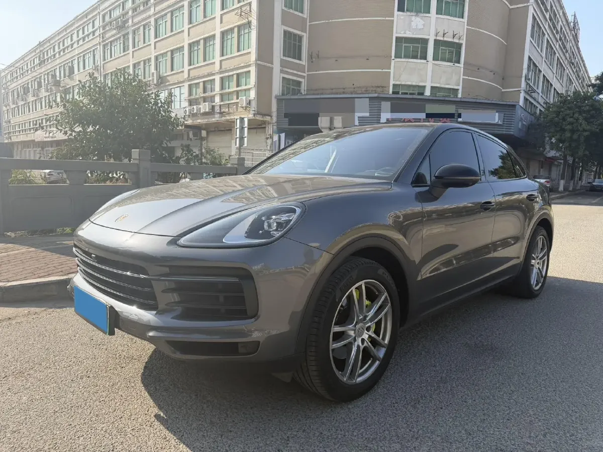 2022 Porsche Cayenne 2.0T 252HP L4 8AT PHEV 17.9KWH,autocango,china used car exporter,china ev exporter,chinese used car exporter,chinese used ev exporter