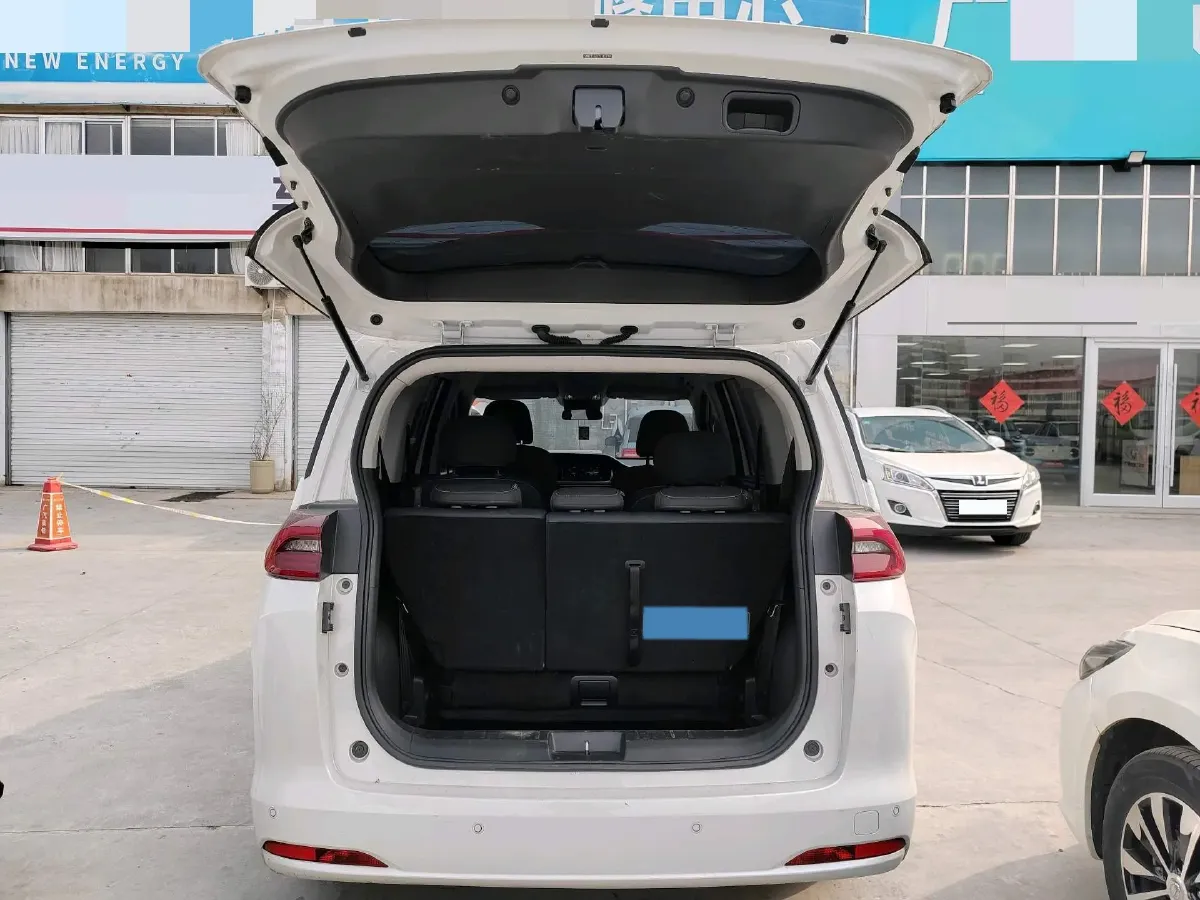 2023 GAC Trumpchi M6 1.5T 177HP L4 7DCT,autocango,china used car exporter,china ev exporter,chinese used car exporter,chinese used ev exporter