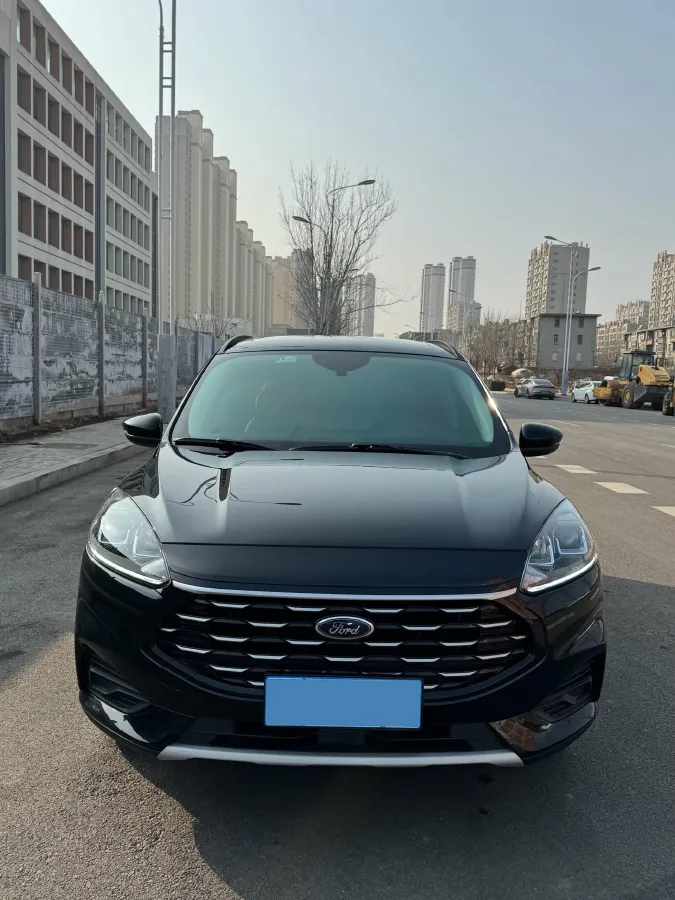 2020 Ford Escape 2.0T 248HP L4 8AT,autocango,china used car exporter,china ev exporter,chinese used car exporter,chinese used ev exporter